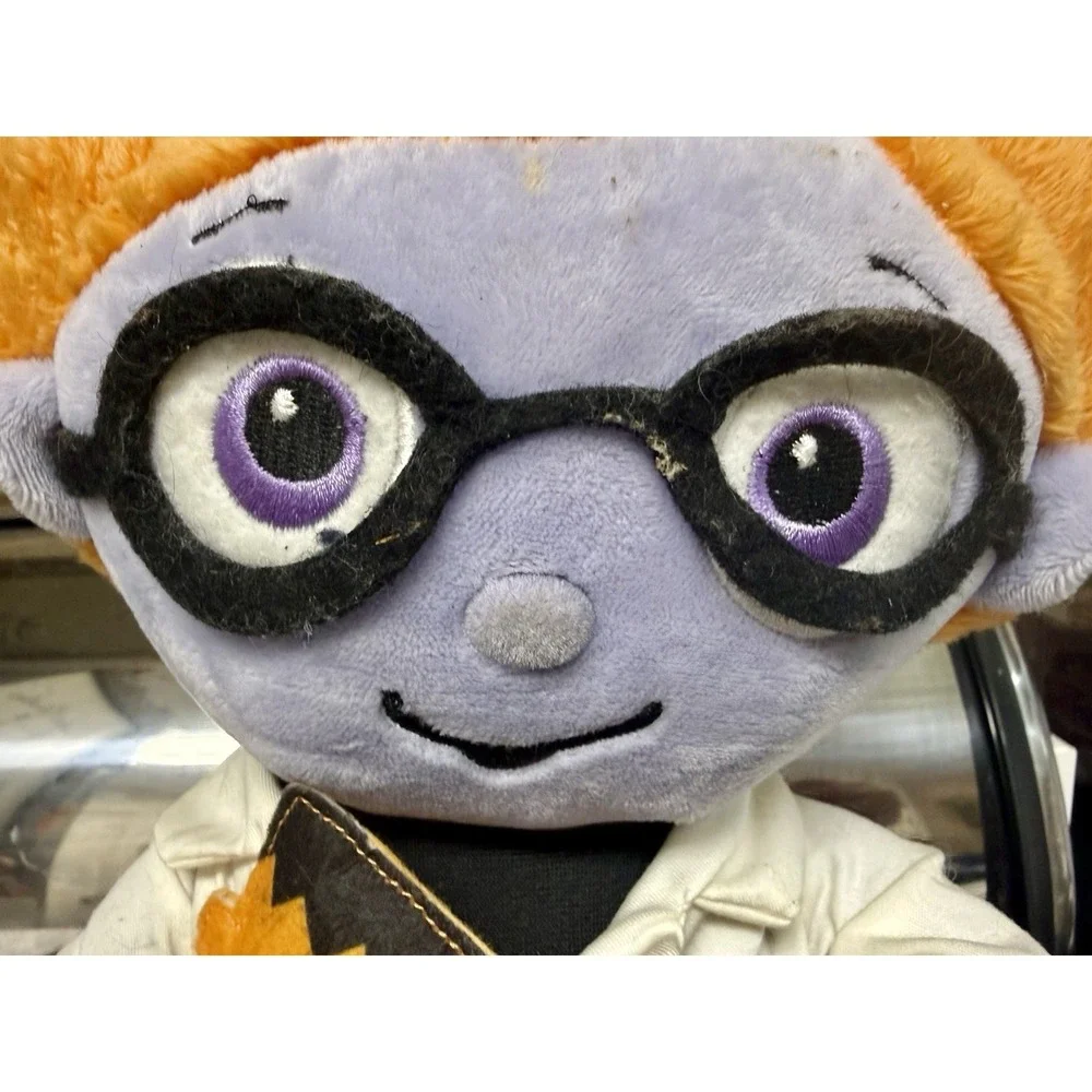 Hallmark Halloween Maddie the Mad Scientist Animated Sings Monster Mash Video